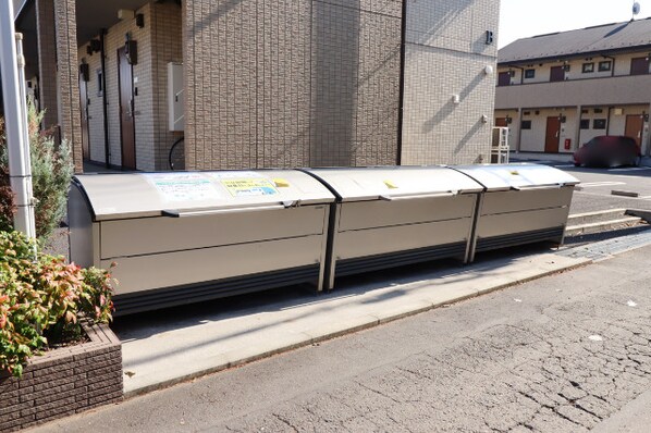 古河駅 バス9分  女沼土々原下車：停歩27分 1階の物件外観写真